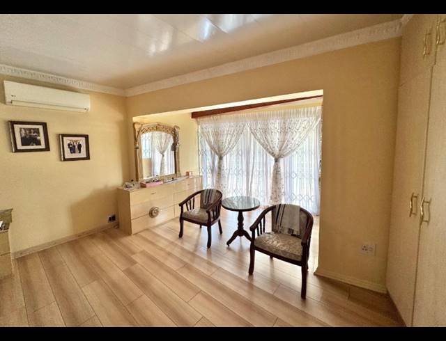 4 BEDROOM HOUSE FOR SALE IN WINCHESTER HILLS